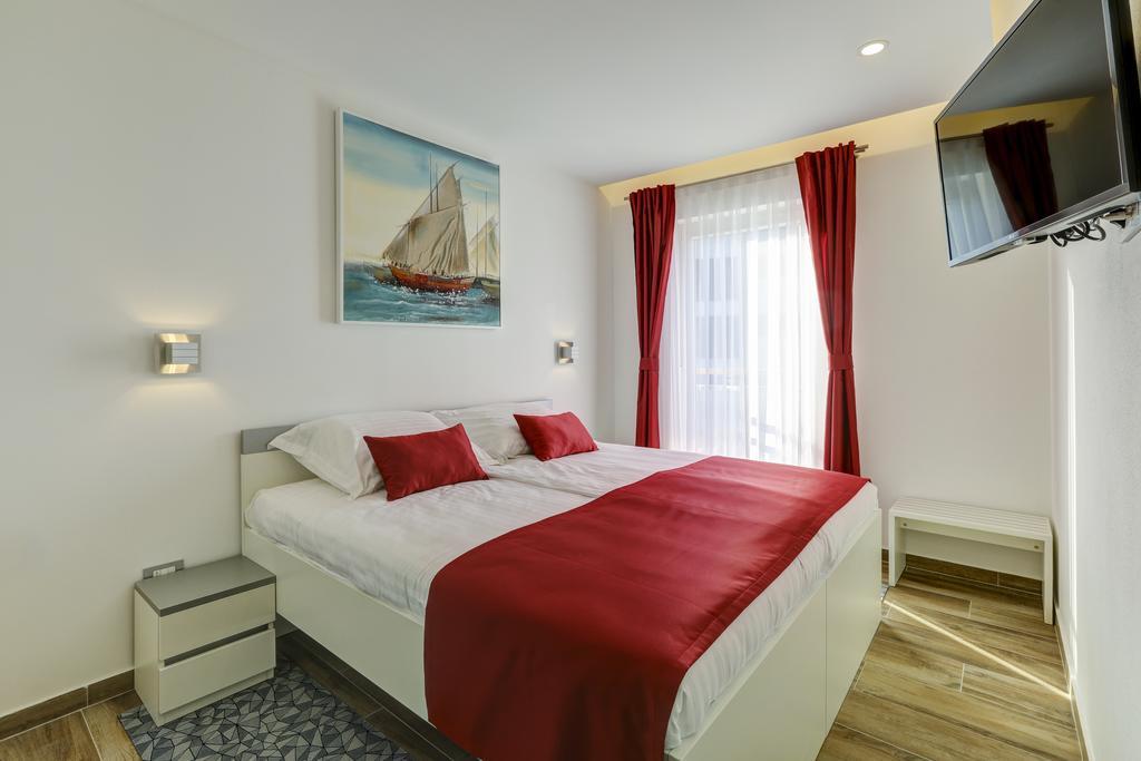 Viras Luxury Holiday Premantura Exterior foto